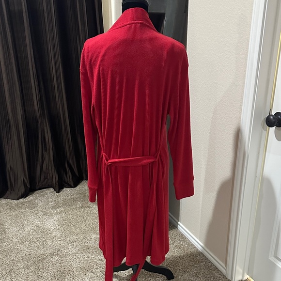 Lands End  Red Women's lounge/ pajamas set. Size medium. Super soft and light. - Picture 9 of 11